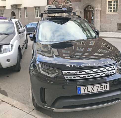 Svart Land Rover Discovery stulen i Stockholm